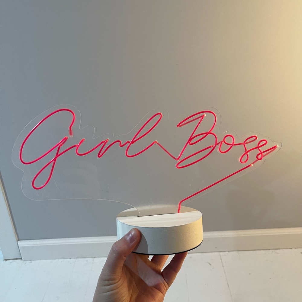 Pink Neon 'Girl Boss' Sign - Picture 3 of 4